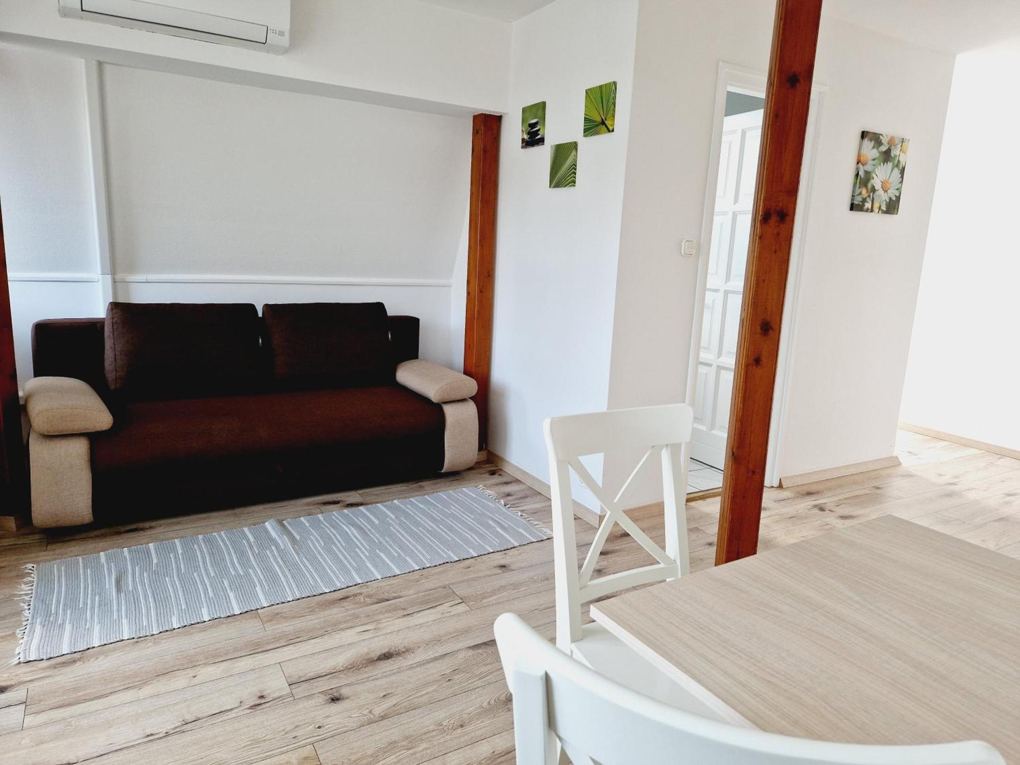 Balaton Apartman Fuered Balatonfured Exterior photo