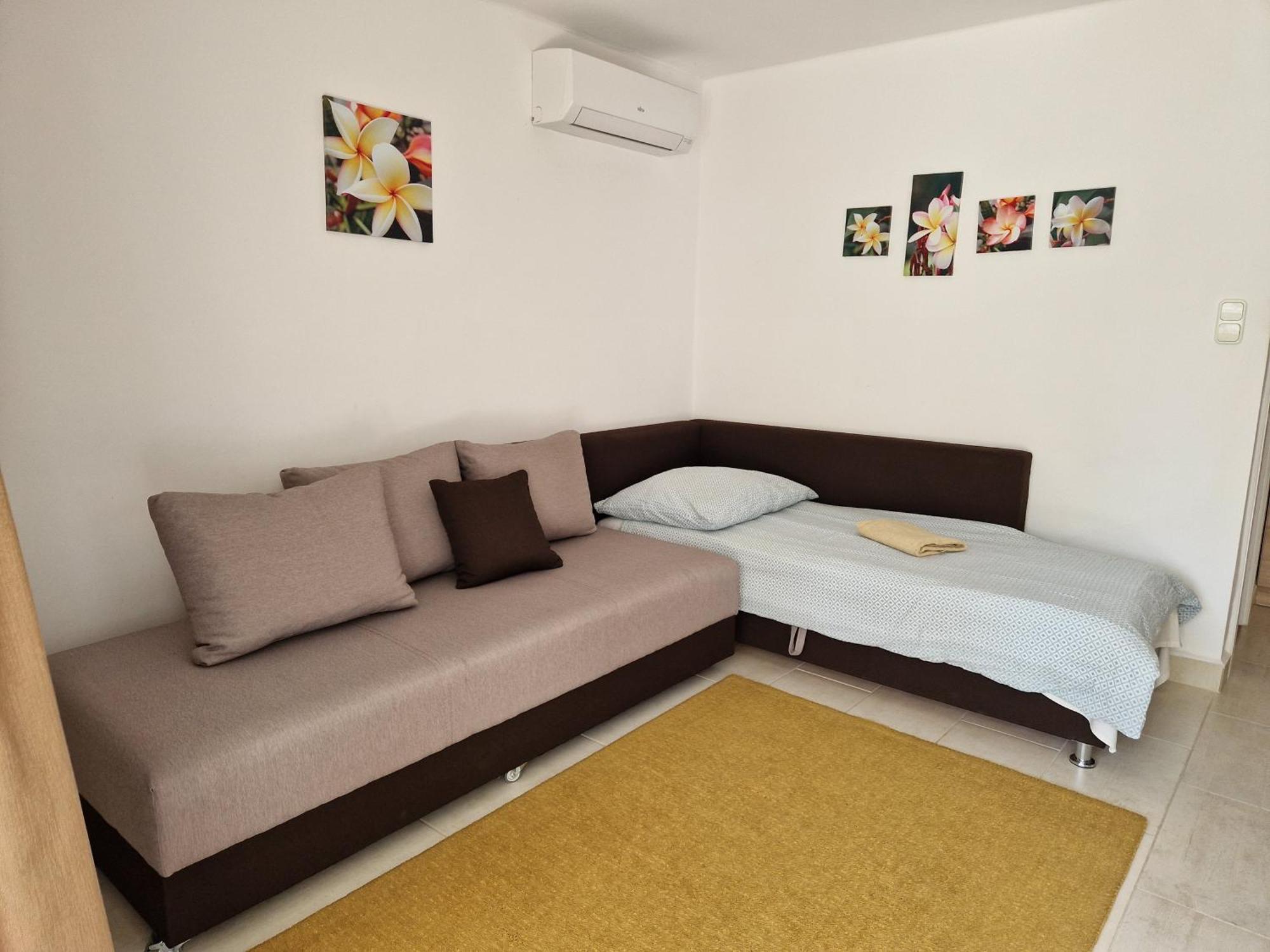 Balaton Apartman Fuered Balatonfured Exterior photo